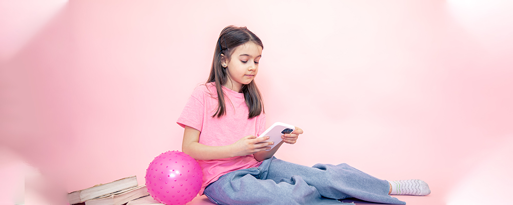 , 5 Ways to Avoid Smartphone Addiction in Kids